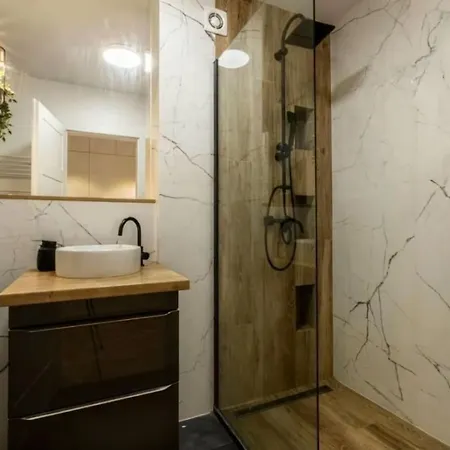 Cozy Premium Retreat